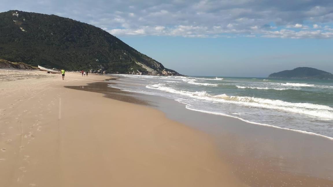 Villacasamarela Mini Casinhas De Rio Vermelho Сasa de vacaciones *